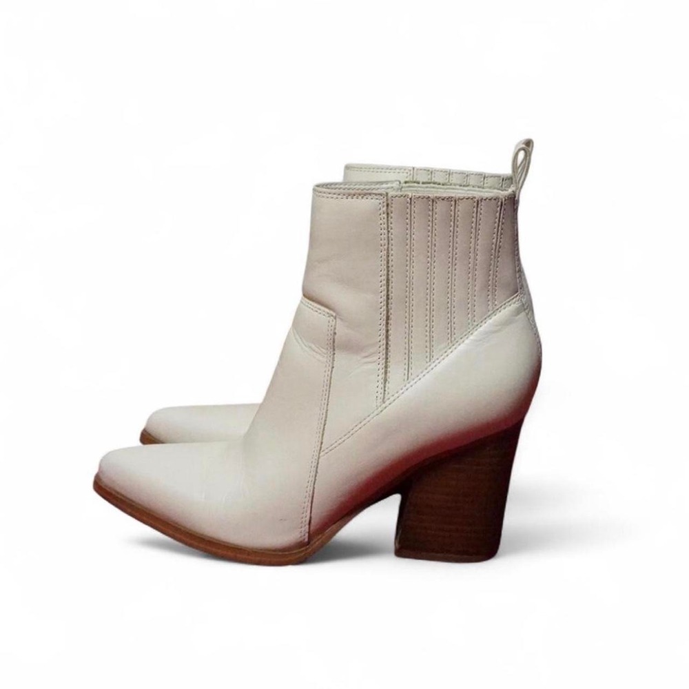 Marc Fisher Yale Off White Cream Leather Pointed Toe Chelsea Boots
